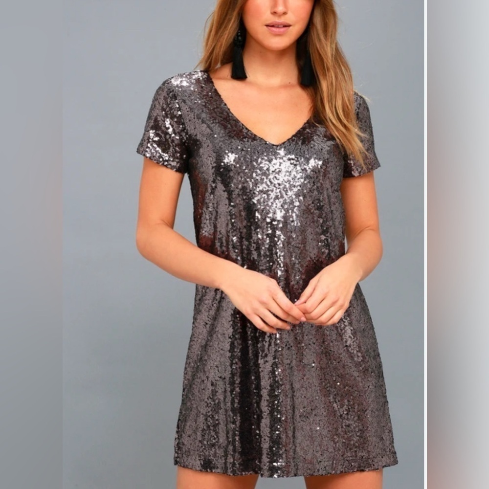 Lulu’s lavender sequin mini dress, small